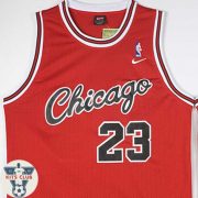 Bulls02_web_Jordan02