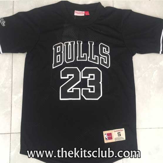 חולצת נוסטלגיה מיטשל אנד נס בולס מייקל ג'ורדן שחור