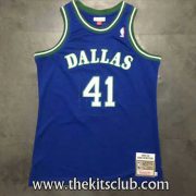 DALLAS-NOWITZKI-01-web-01 DALLAS-NOWITZKI-01-web-01