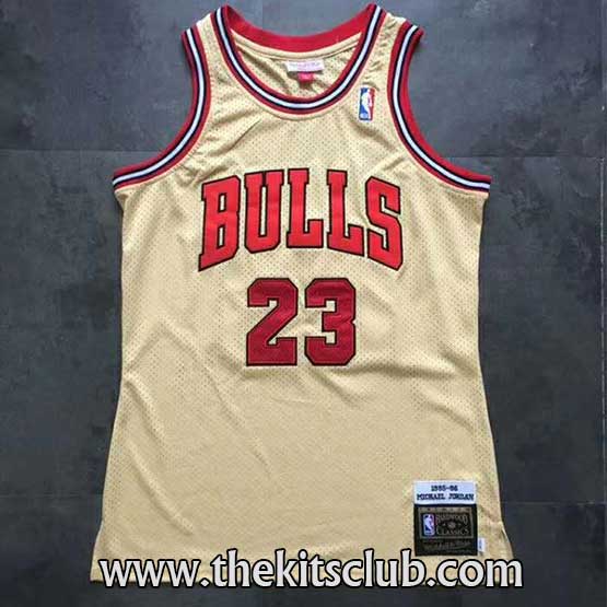 גופיית נוסטלגיה פרמיום בולס ג'ורדן מהדורה מיוחדת