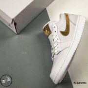 AJ1-low-Metallic-Gold-web-03