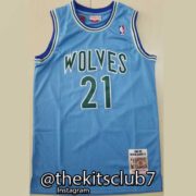 WOLVES-sky-blue-GARNETT-web-02
