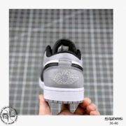 AJ1-LOW-BLACK-SMOKE-GREY-web-04