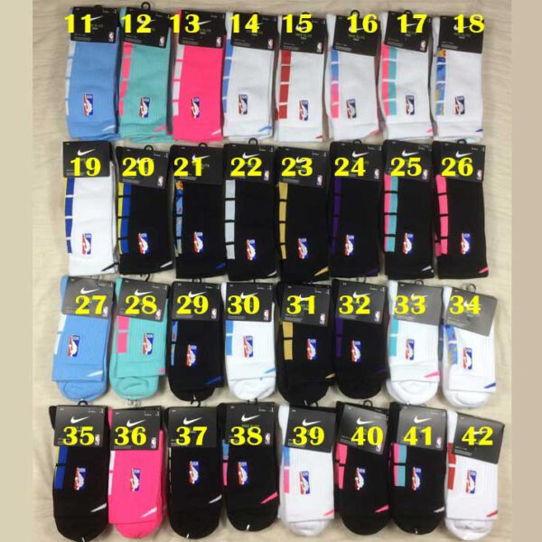 חדש!! 4 זוגות גרבי NBA ELITE 2021 מקוריות. מידות 41-46. מבחר עשיר של צבעים לבחירתכם. משלוח חינם
