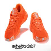 DAME-7-MY-OWN-FAN-web-01