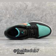 AJ1-LOW-TROPICAL-TWIST-web-04 AJ1-LOW-TROPICAL-TWIST-web-04