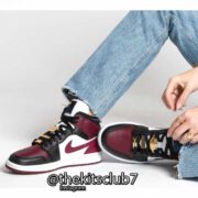 AJ1-MID-BLACK-DARK-BEETROOT-web-02 AJ1-MID-BLACK-DARK-BEETROOT-web-02