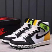 AJ1-VOLT-GOLD-web-04