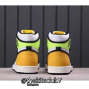 AJ1-VOLT-GOLD-web-05
