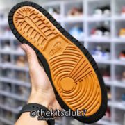 AJ1-ZOOM-AIR-MODERN-ORANGE-web-06