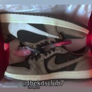 AJ1-LOW-TRAVIS-SCOTT-web-03