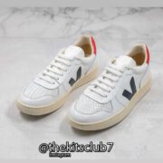 VEJA-V-10-BLUE-V-RED-web-03