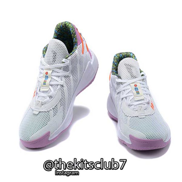 אדידס לילארד DAME 7 BUZZ TOY STORY. מידות: 40-46. משלוח חינם