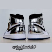 AJ1-PASS-THE-TORCH-web-05