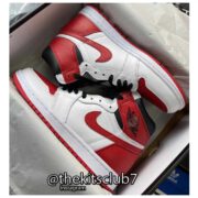 AJ1-HERITAGE-web-02