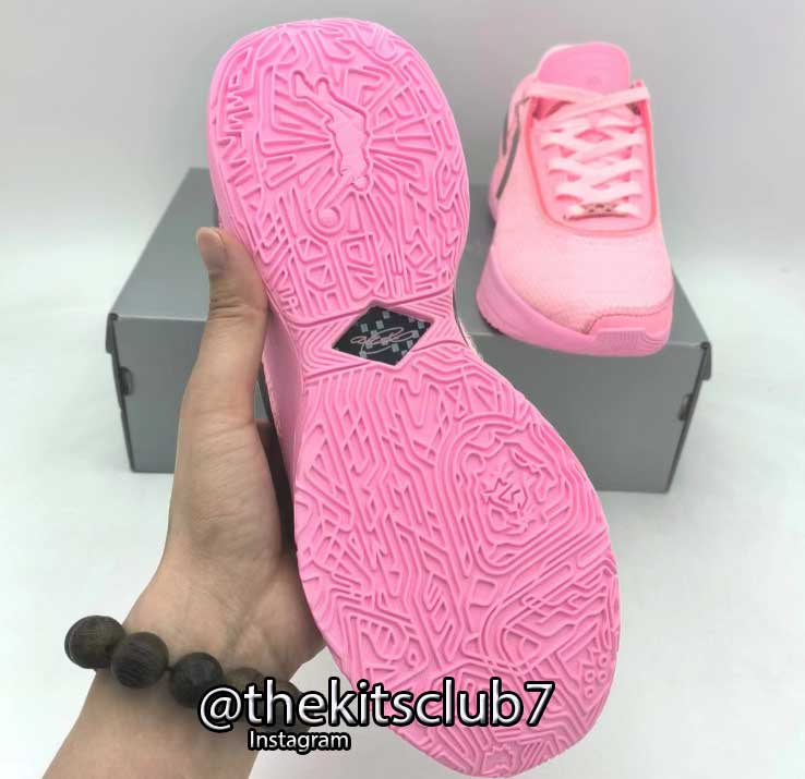 LEBRON-20-PINK-web-04