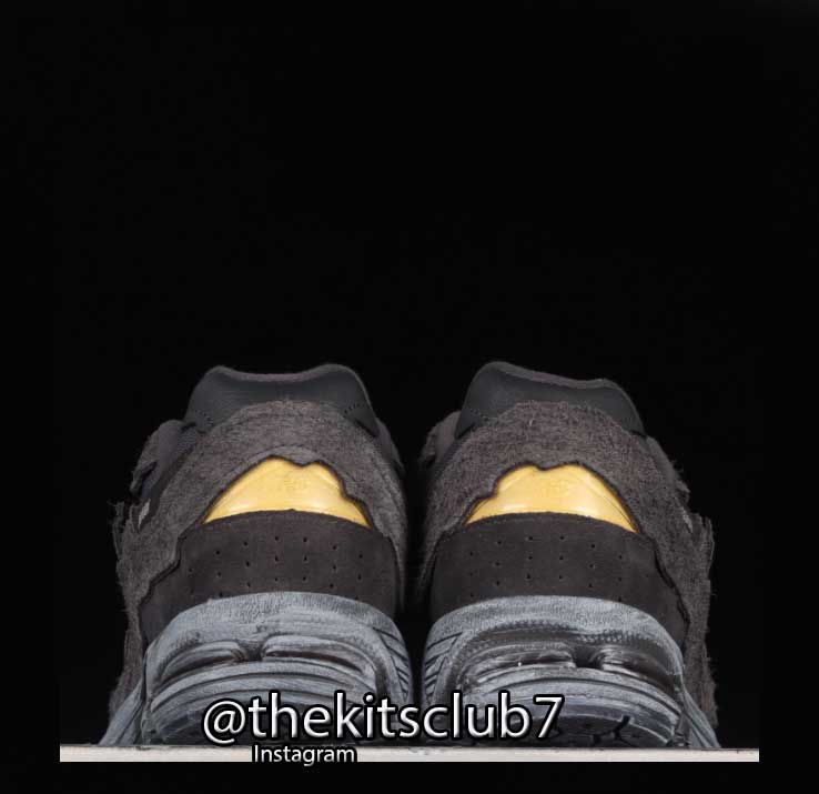 NEW-BALANCE-2002-PHANTOM-web-03