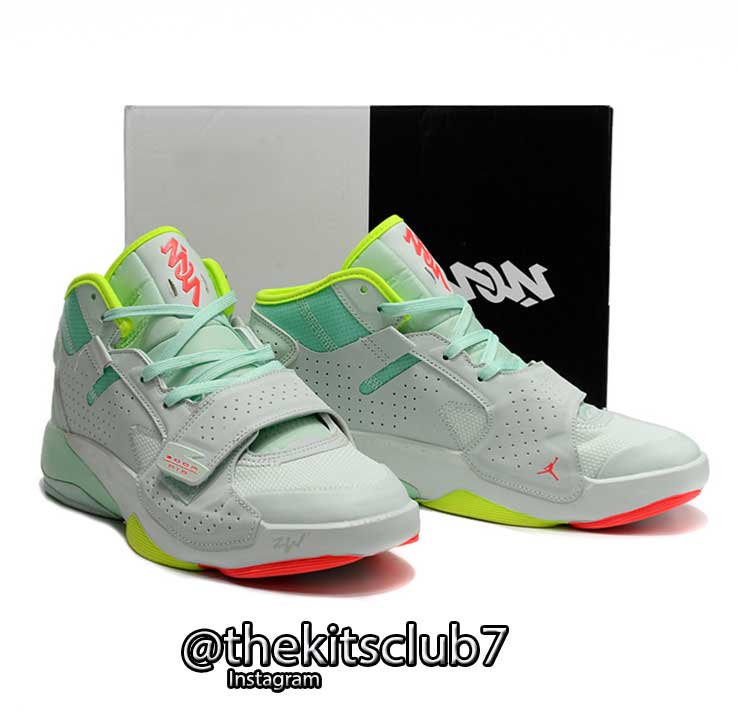 AJ-ZION-2-BARELY-GREEN-web-05