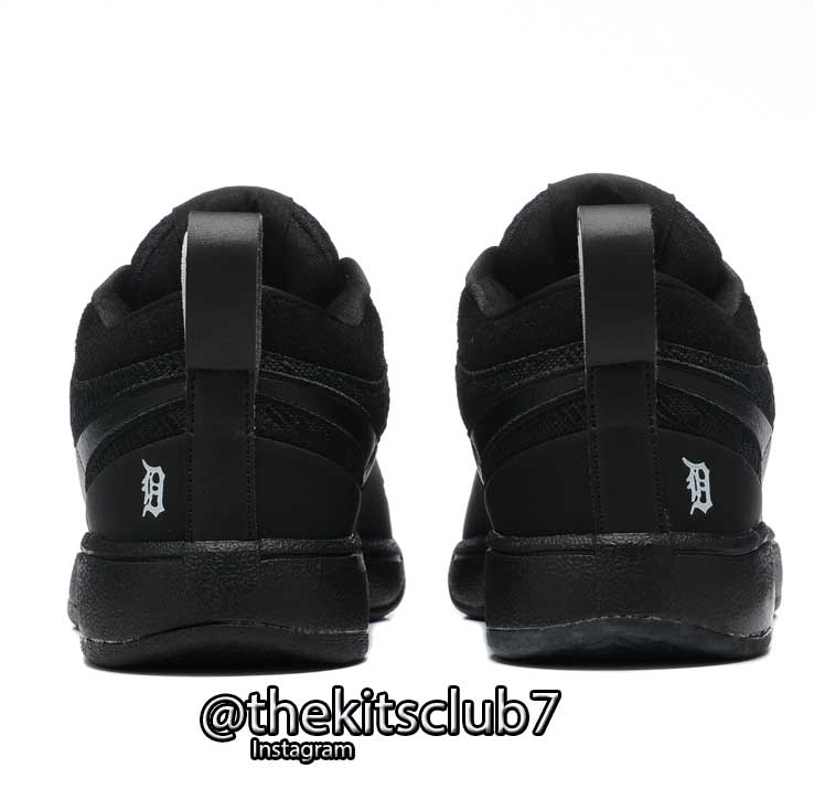 BOOK-1-TRIPLE-BLACK-web-04 BOOK-1-TRIPLE-BLACK-web-04