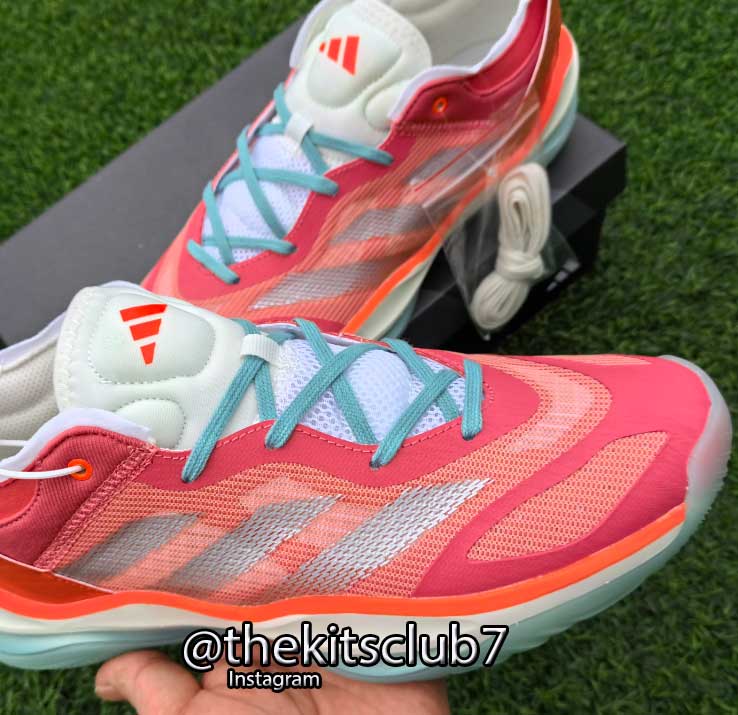 Adizero-SELECT-2-KOI-FISH-web-03