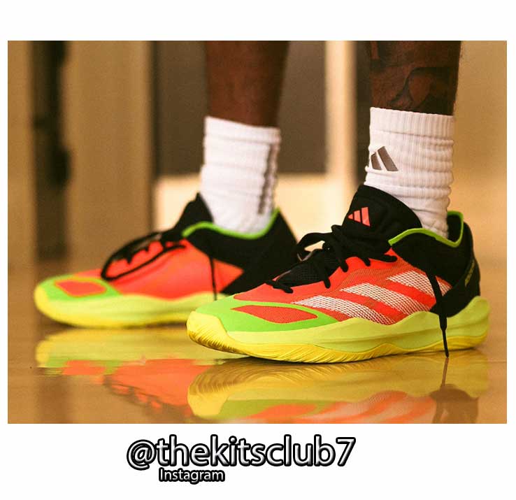 Adizero-SELECT-2-ORANGE-GREEN-BLACK-web-04