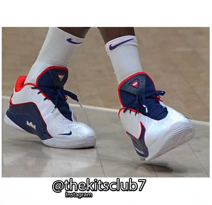 LEBRON-22-USA-W-B-web-04 LEBRON-22-USA-W-B-web-04